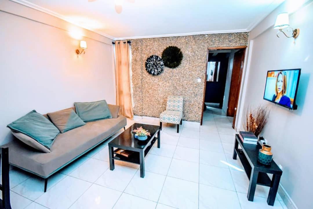 Stone House - Makepe, Douala 아파트 호텔 외부 사진